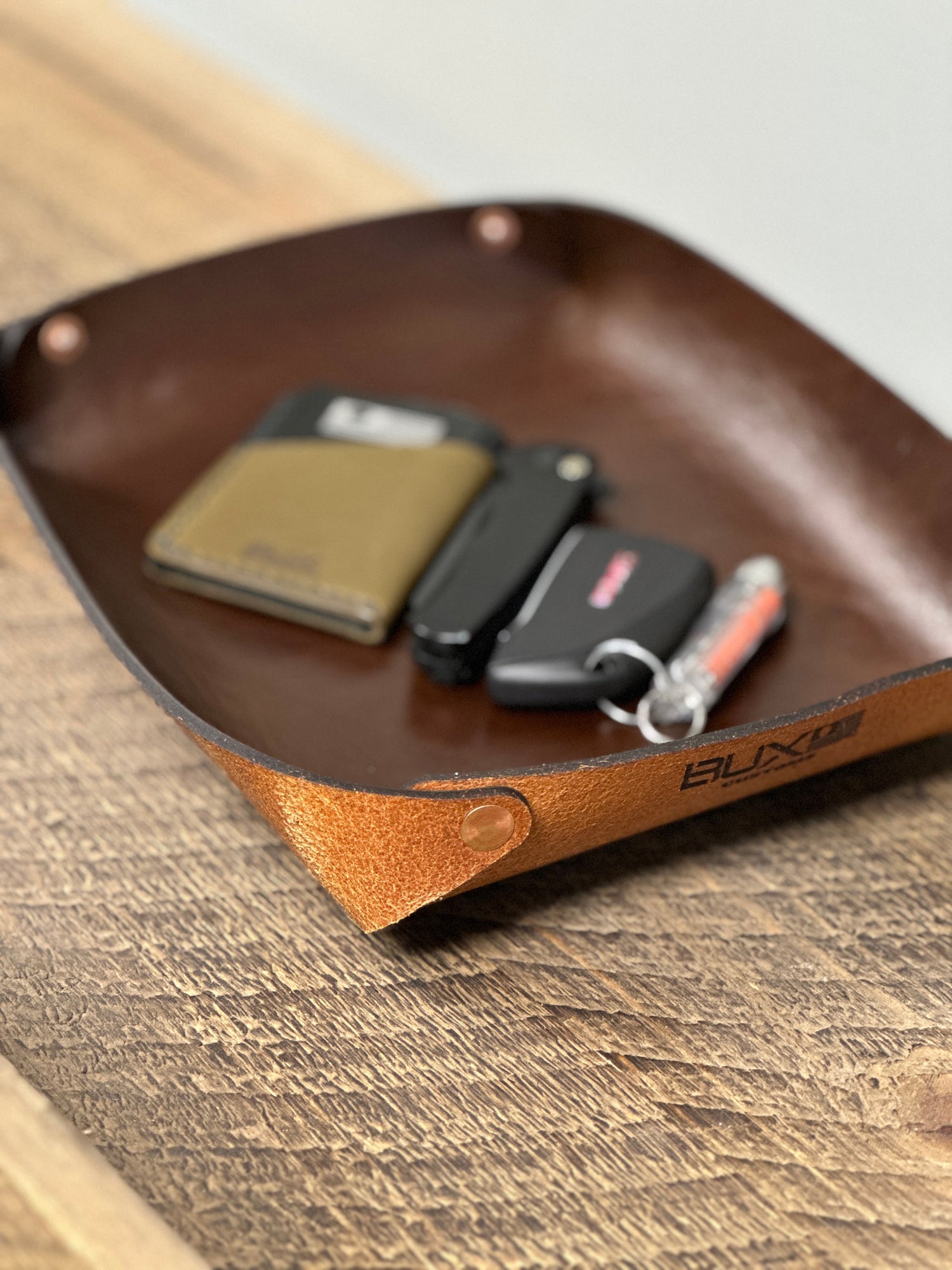 leather valet tray, catch all tray, leather organizer, desk organizer, key holder, 